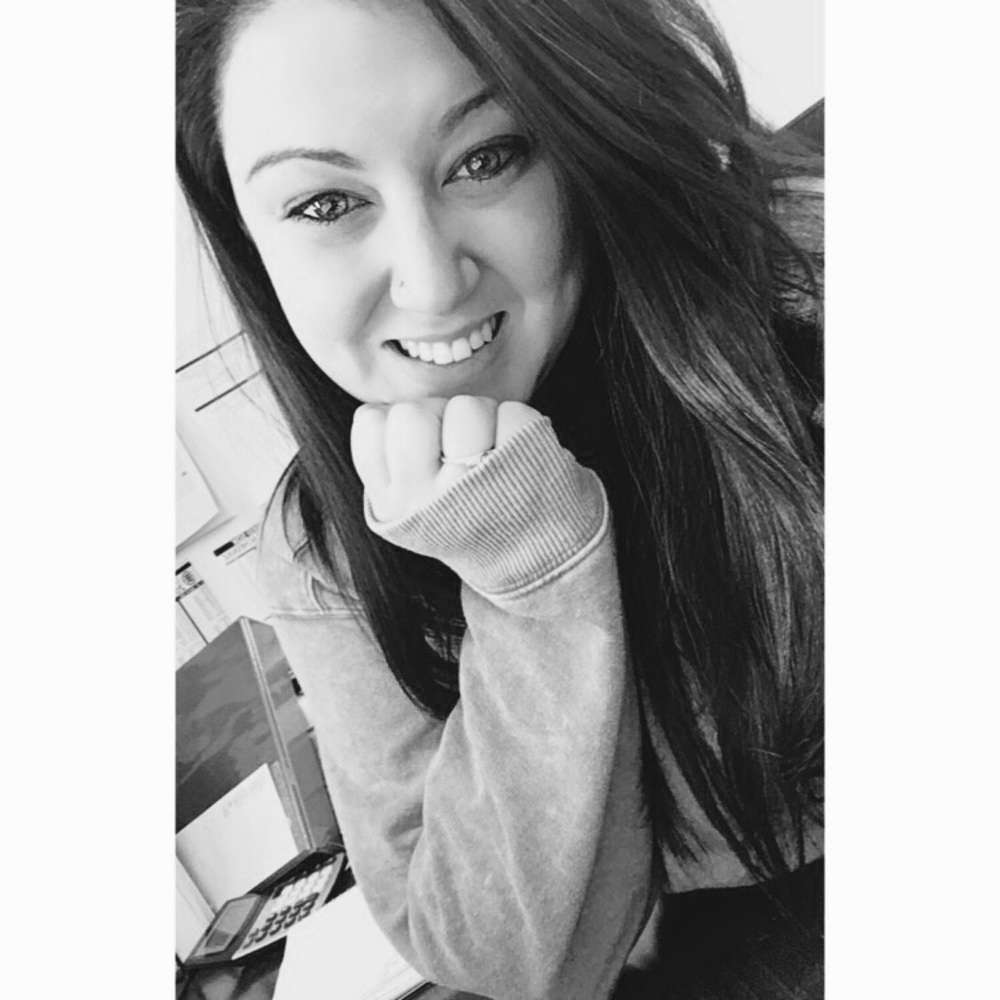 Meet your Posher, Andrea